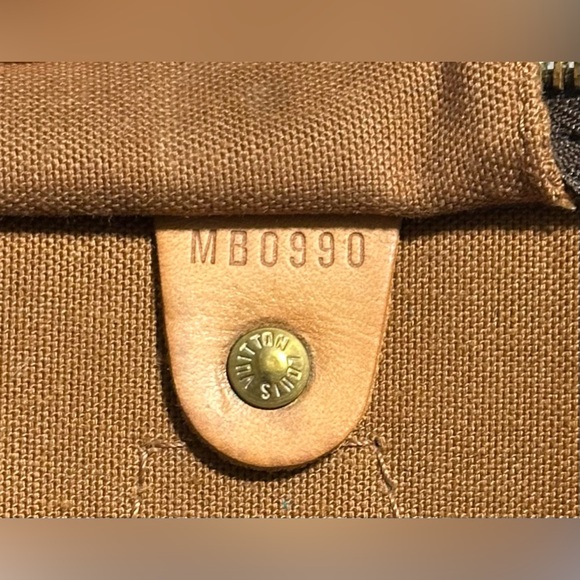 Louis Vuitton Speedy 40 Monogram Canvas Leather - Picture 12 of 16